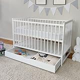Kids Collective Babybett mit Schublade Kinderbett Gitterbett 60x120 cm höhenverstellbar & herausnehmbare Sprossen optional mit Matratze | Weiss sehr stabil Made in Europe