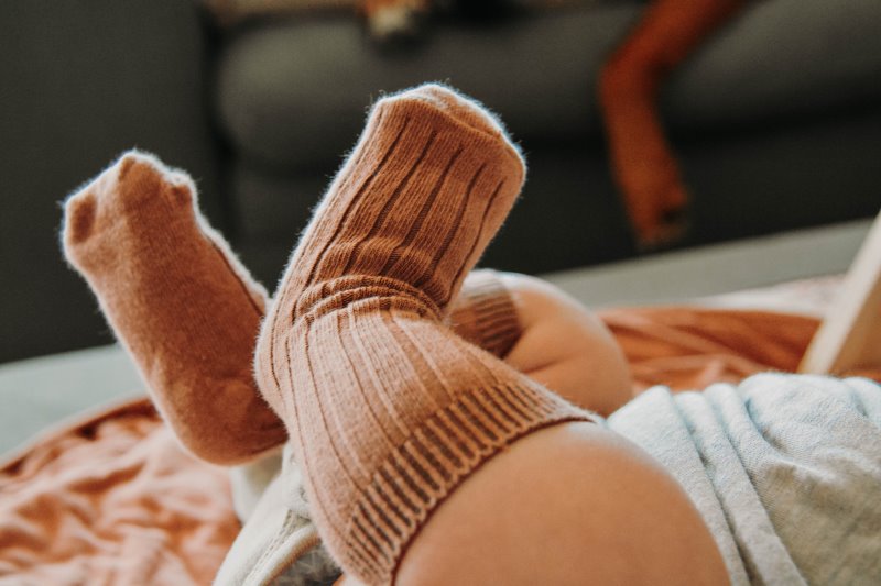 braune Socken Baby