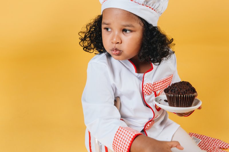 Kochkleidung für Kinder Kind in Kochkleidung