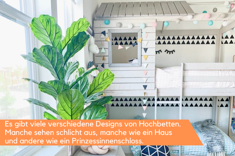 Kinderhochbett Ein Hochbett steht in einem Kinderzimmer