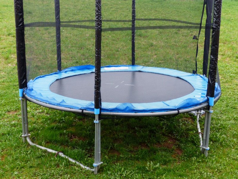 kindertrampolin-outdoor